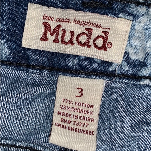 Mudd Floral Jean Shorts - Picture 4 of 4